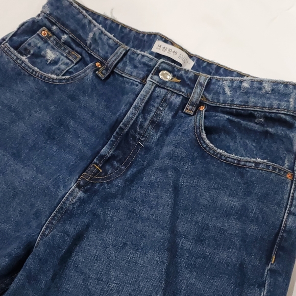 Med. High-Rise Dark Wash Mom Boot-Cut Jeans - Picture 5 of 7